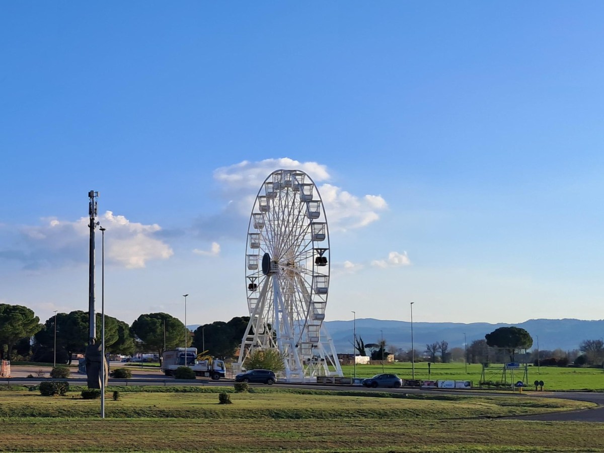 Santa Maria degli Angeli, inaugurata la ‘Ruota d’Italia’: vista panoramica su Assisi